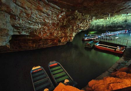 長(zhǎng)沙出發(fā)到黃龍洞、張家界國(guó)家森林公園三日游